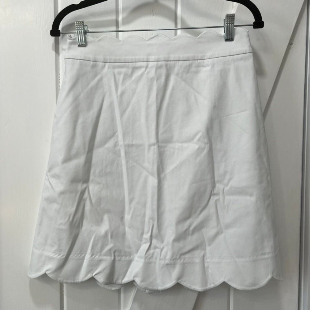 J Mclaughlin Cameron Skirt 4 White Scalloped Solid Vista Solid Knee